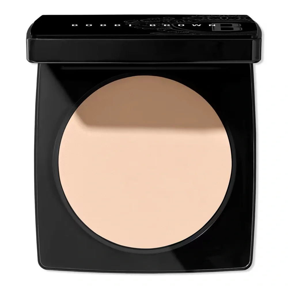 Bobbi Brown Sheer Finish Powder - soft porcelain